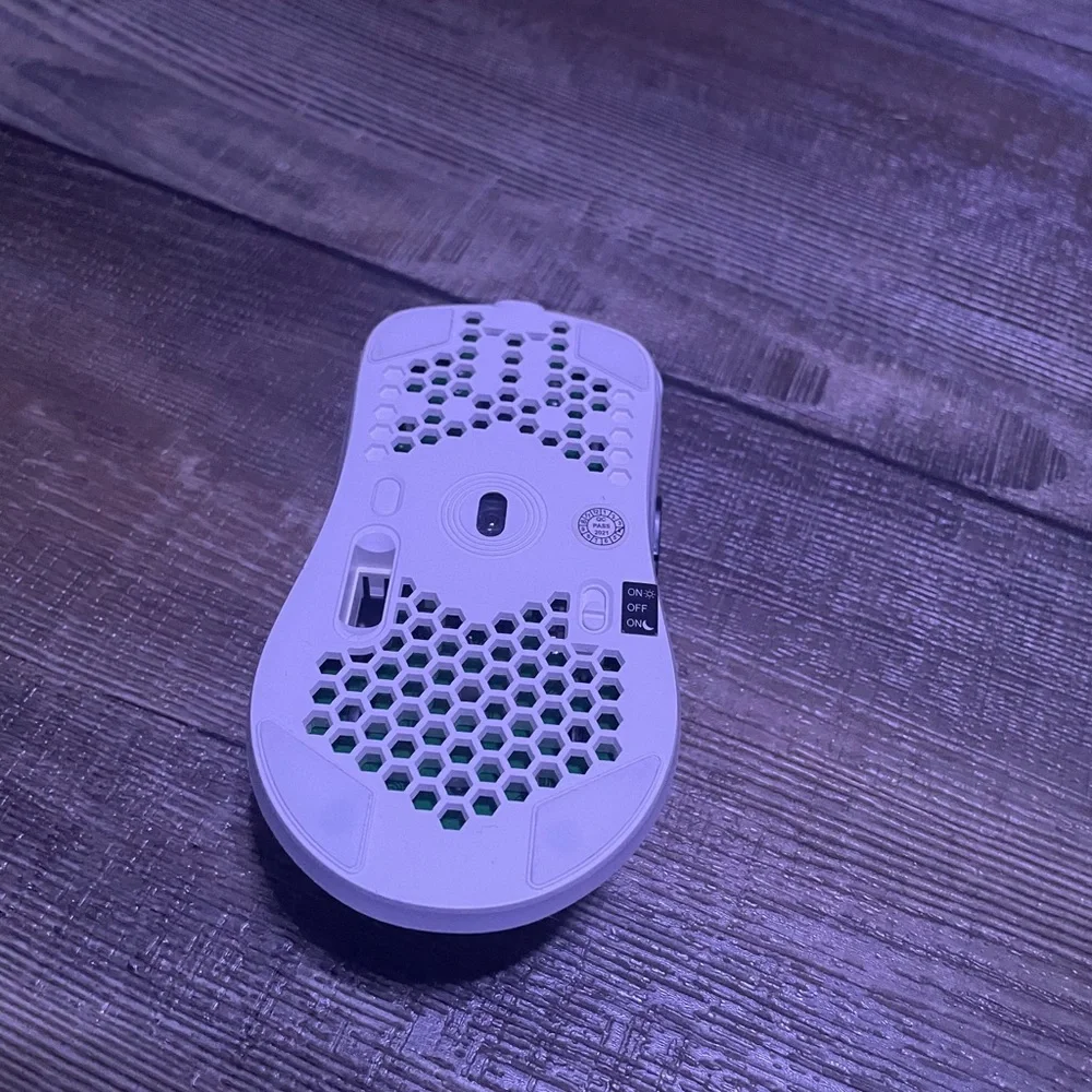 super light mouse lights up every color white brand new